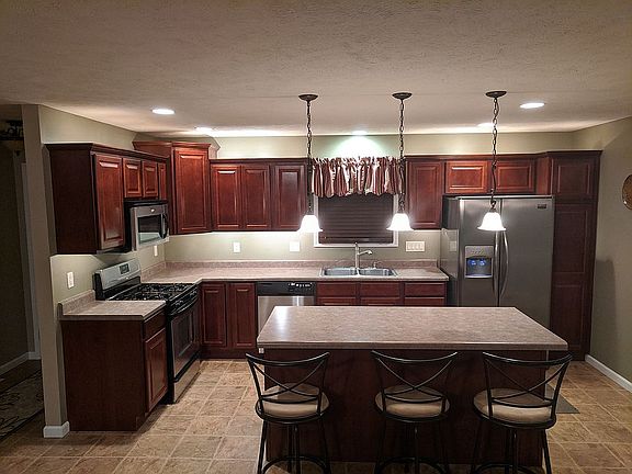 4th image of 456 Heritage Dr