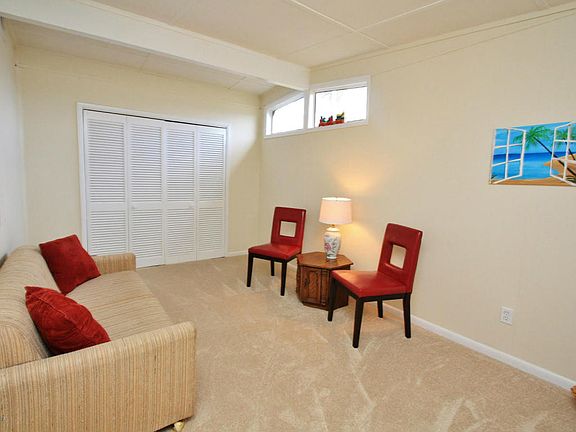 4th image of 95 Saratoga Cir S