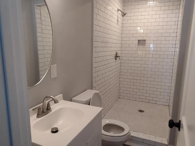 2121 Cosgrove Ave — Photo 12