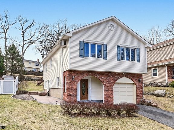 3rd image of 654 Succasunna Rd