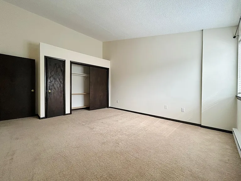 118 Osborne St #2B — Photo 11
