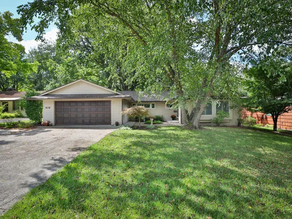 519 E Cooke Rd, Columbus, OH 43214