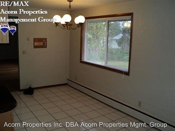 3rd image of 1620 NE 8th Ave