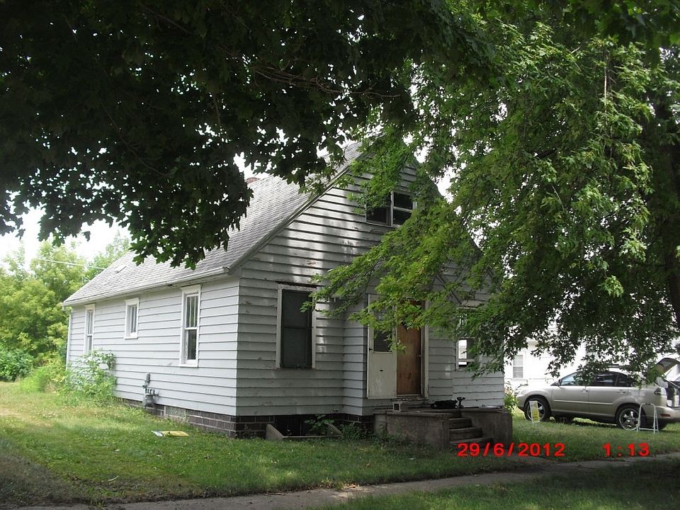 1st image of 406 Brewer St