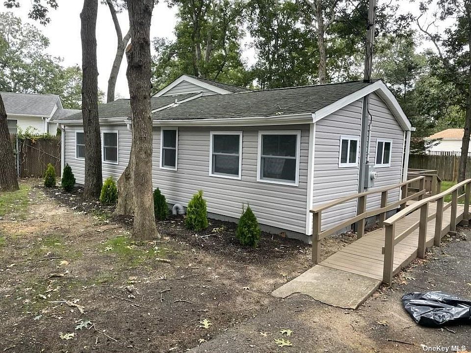 277 Mooney Pond Road, Selden, NY 11784 Zillow