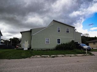 829 S Grand St, Aberdeen, SD 57401