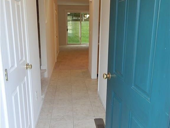 2nd image of 306 Alexandra Ct #306