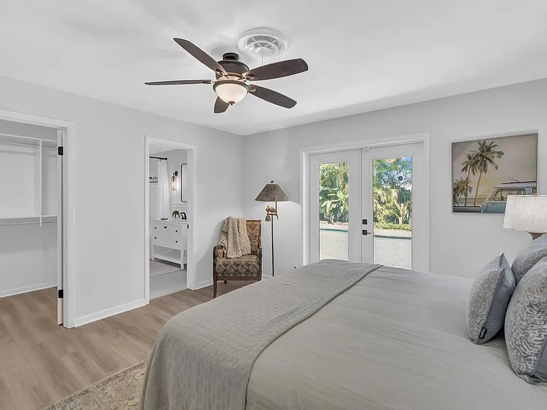611 Gardenia Ln — Photo 21