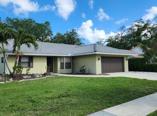 21324 Chinaberry Dr, Boca Raton, FL 33428