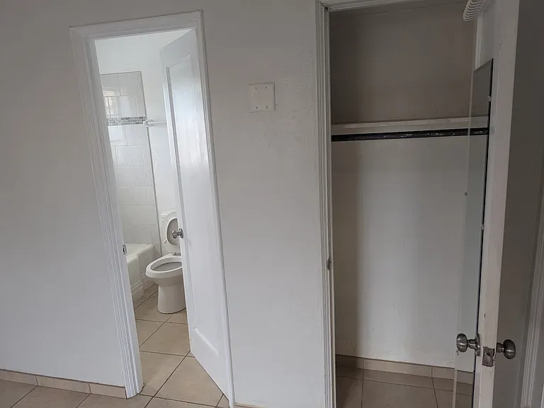 1338 E 8th St #1338 — Photo 5