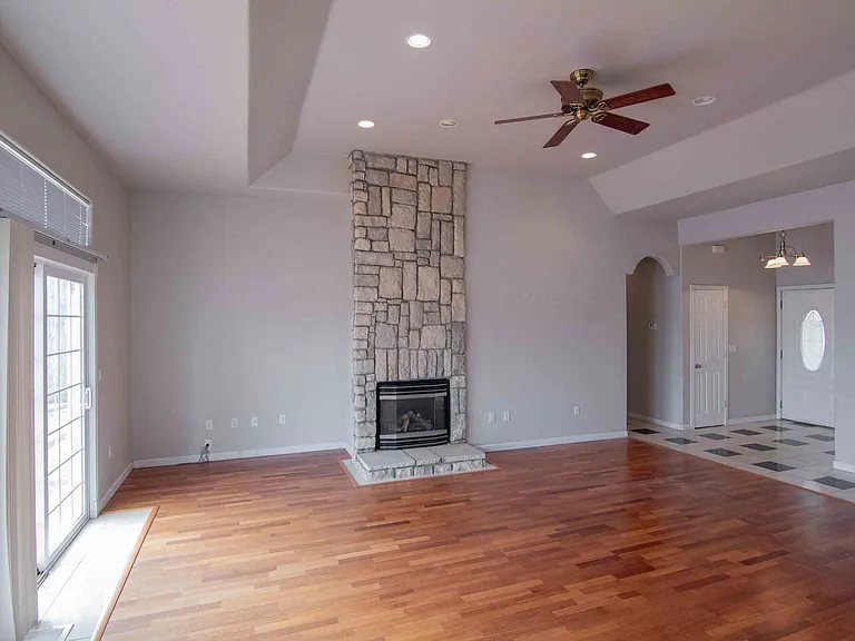 19062 Seabreeze Pl — Photo 5