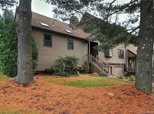 31 Stillmeadow Cir, Monroe, CT 06468