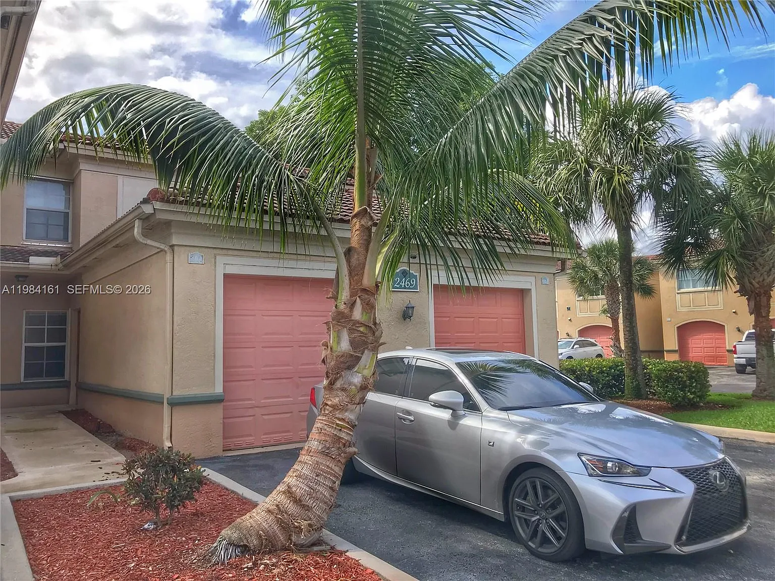 2 bed, 1205 sqft, $2,500 — Photo 3
