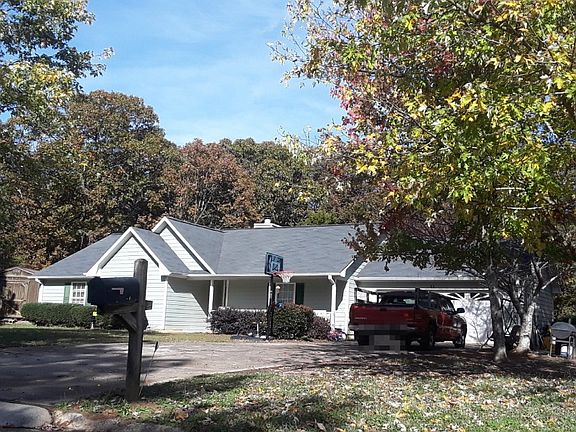 2nd image of 102 Stoneview Dr