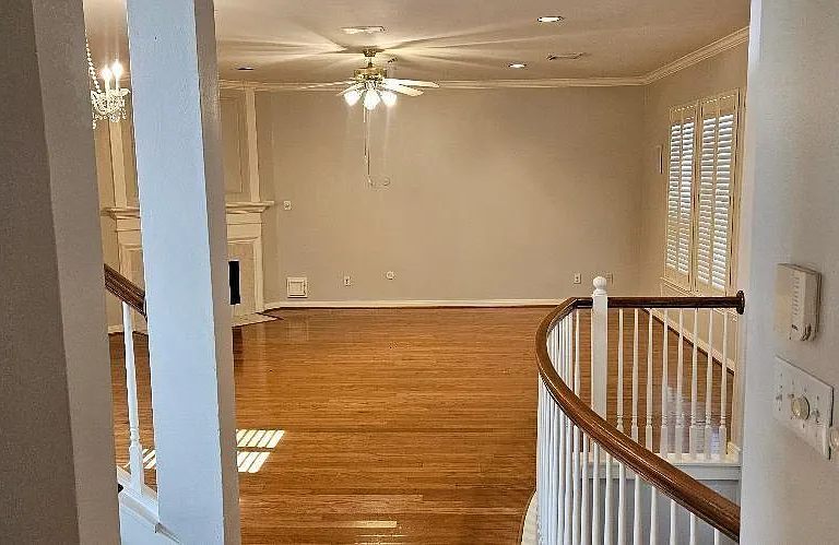 1413 W Webster St — Photo 13