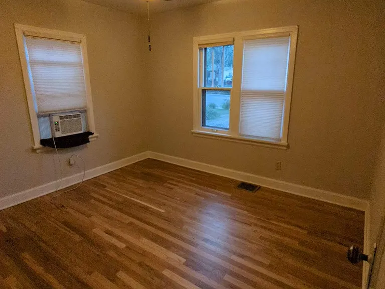 1311 Longs Peak Ave — Photo 6