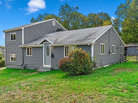 4th image of 144 Wompatuck Rd