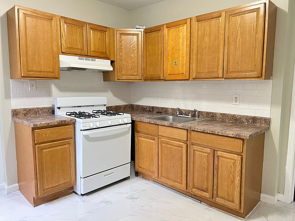 1st image of 34 Vermont Ave #2