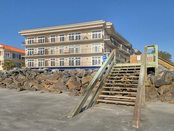 2nd image of 800 Ocean Blvd Unit 301