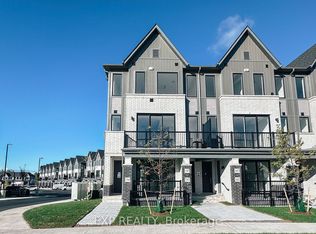 160 Densmore Rd #1504, Cobourg, ON K9A 0X7