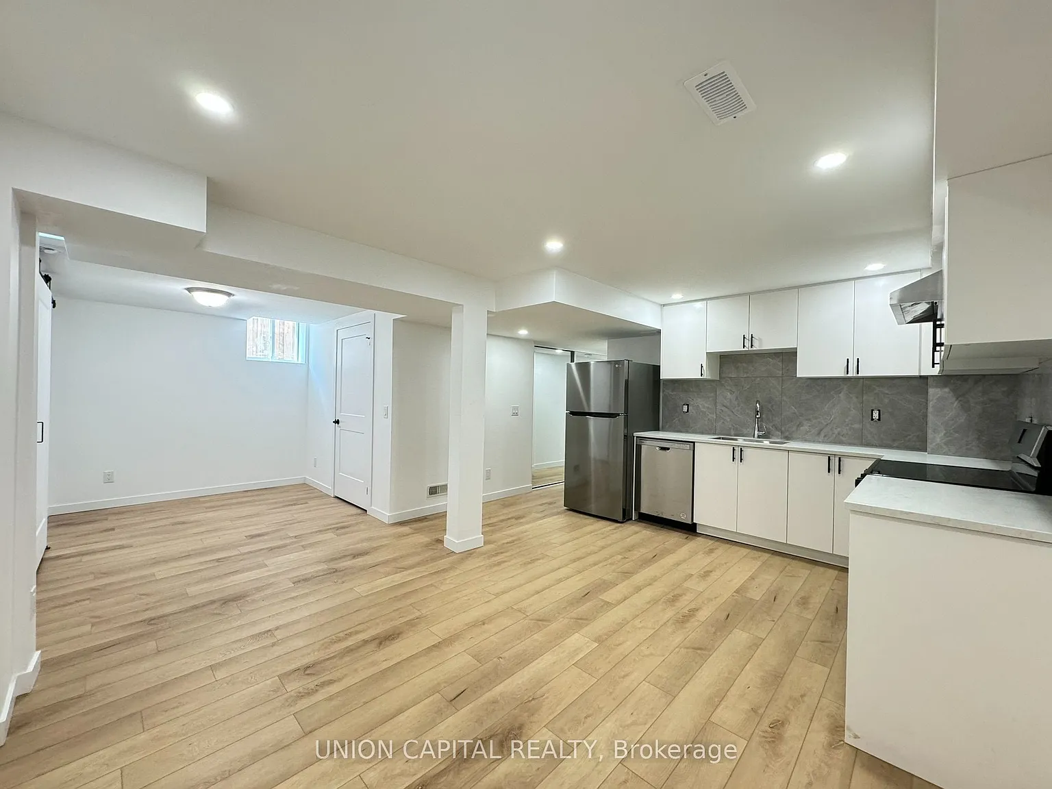 2 bed, $1,800 — Photo 3