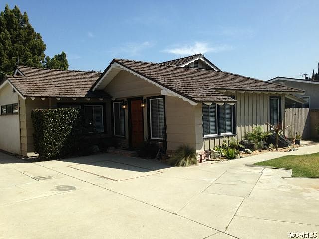 1st image of 4932 McClintock Ave