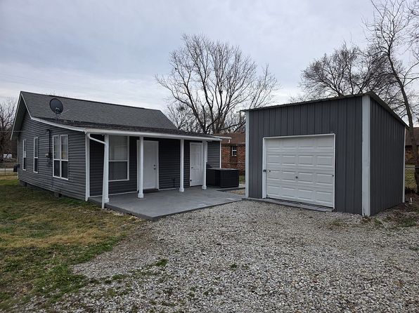 215 S Main St