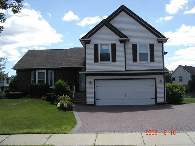 1503 Thistle Ct photo 1