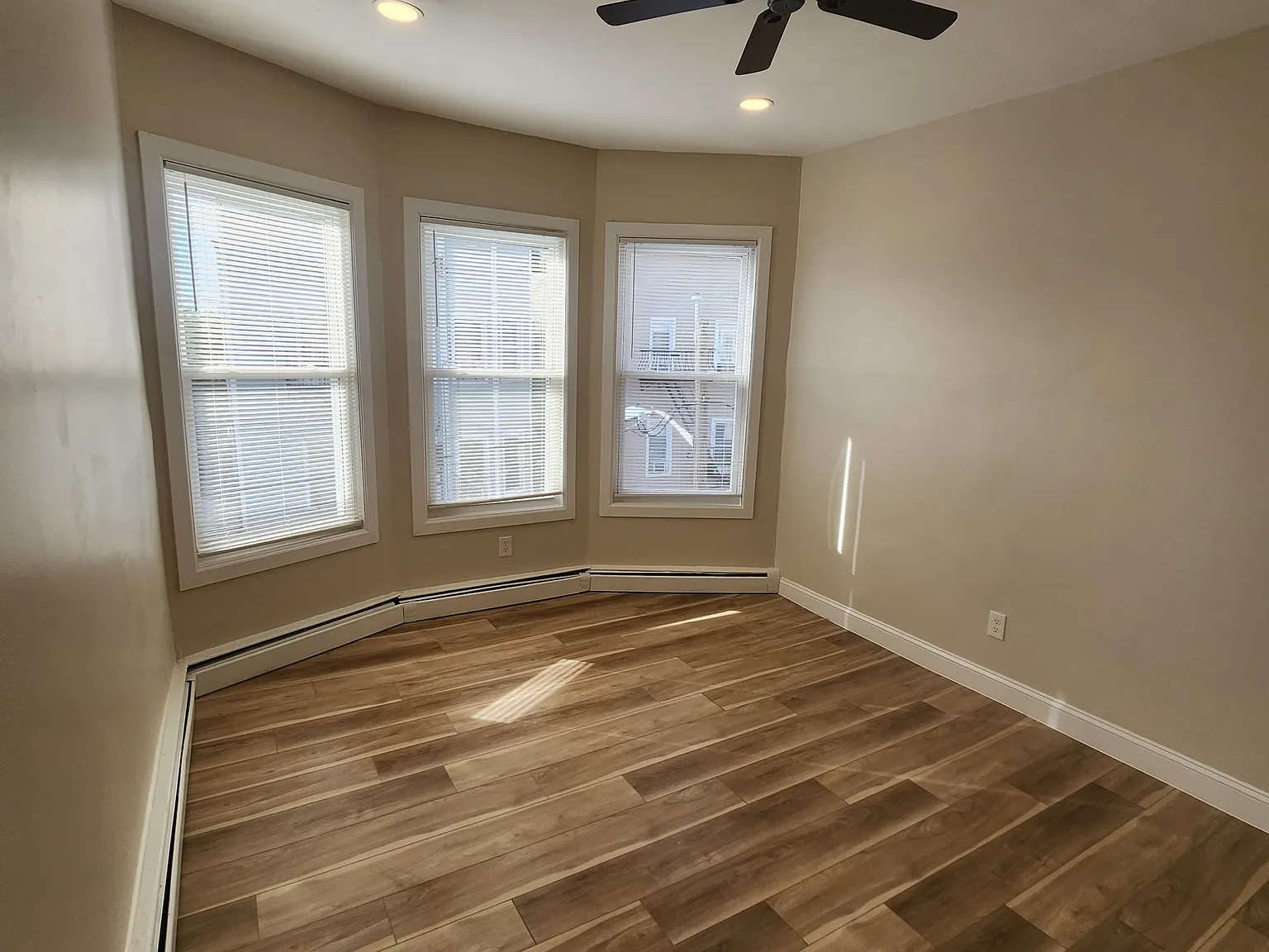 1 bed, $1,695 — Photo 2