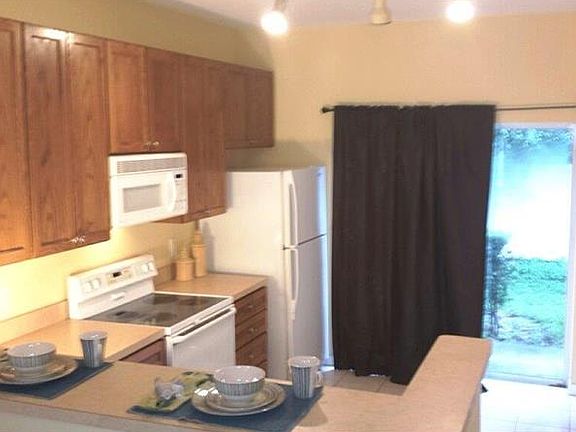 4th image of 10074 Regent Park Dr #2305