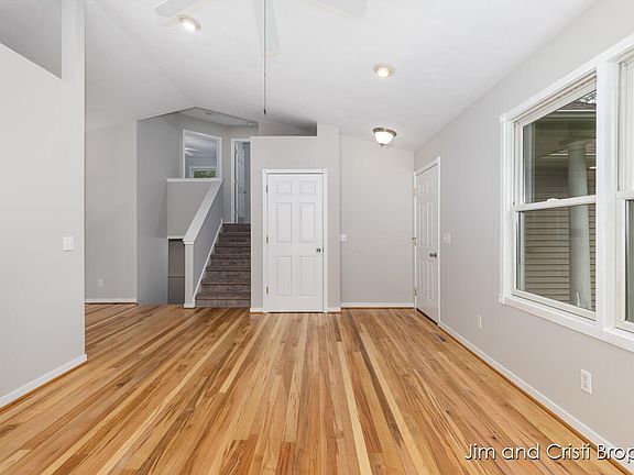 4th image of 9935 Flat Rock Ct