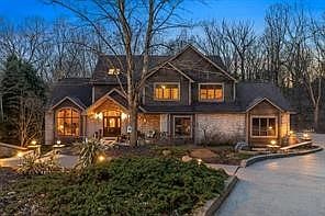 2nd image of 335 Red Oak Ct