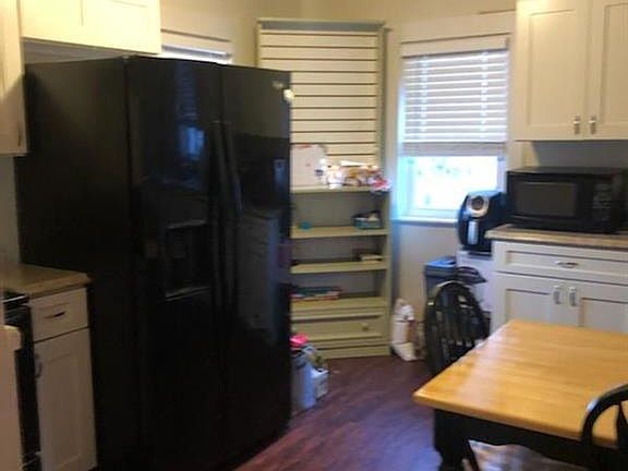 3rd image of 28 Hepburn St