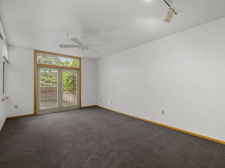 Bookmark Apartments — Photo 15
