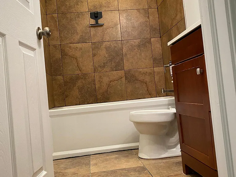1020 Pennsbury Blvd — Photo 9