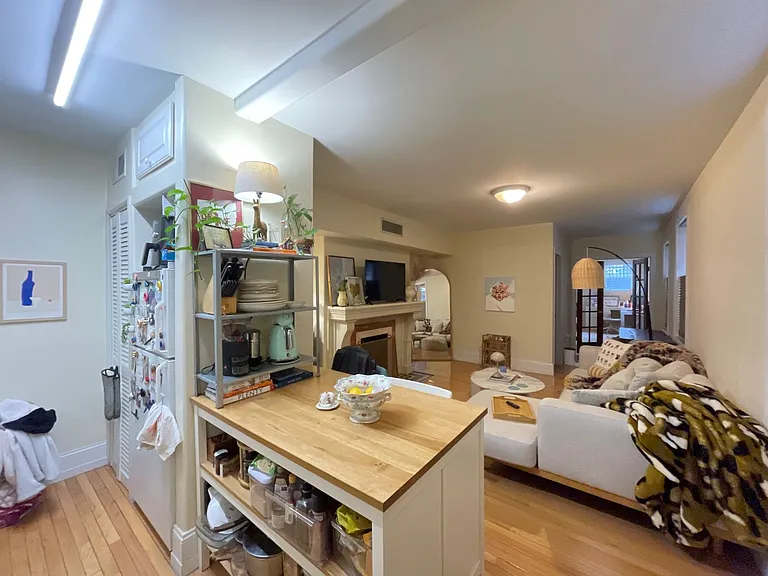 1734 Pine St. — Photo 2