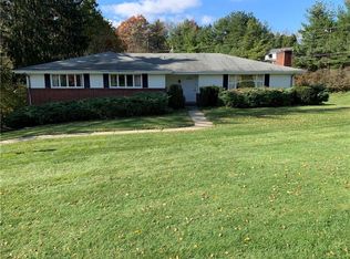 7114 Sansue Dr, Bethel Park, PA 15102