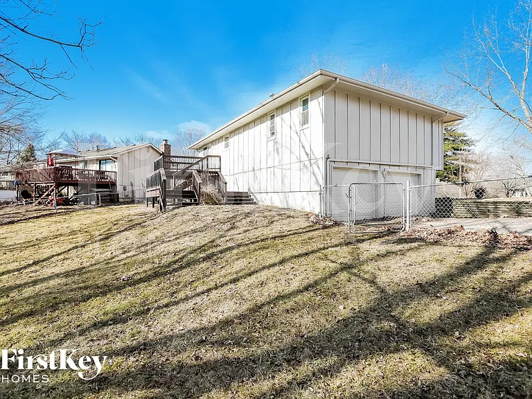 7119 N Shannon Ave — Photo 14