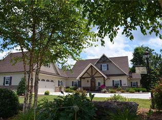 5640 Stone Ridge Dr, East Bend, NC 27018