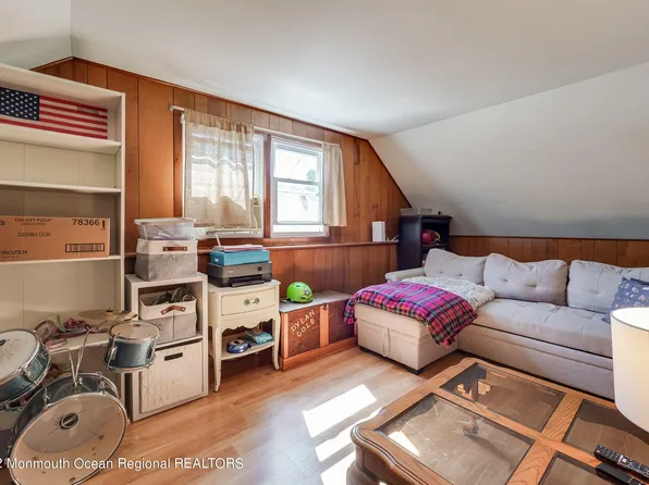 23 Briarcliff Pl #2, Pt Monmouth, NJ 07758