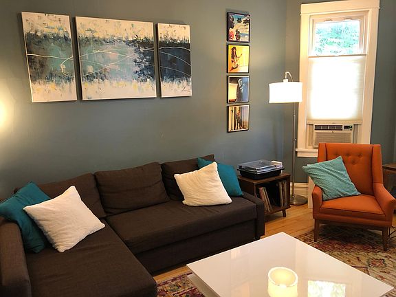 4th image of 2838 N Sawyer Ave #2