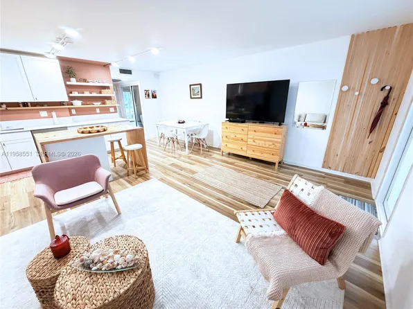 2130 Cambridge Cir #F-213o, Deerfield Beach, FL 33442