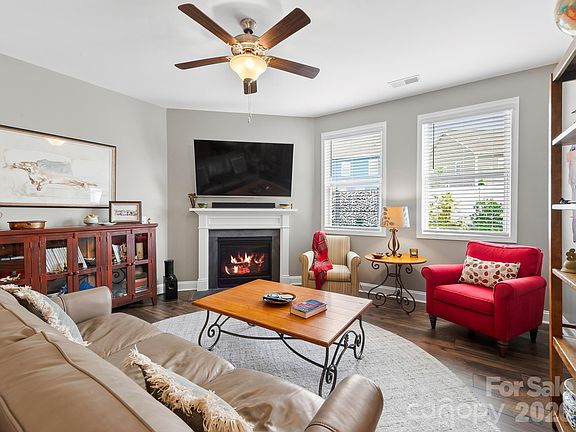 4th image of 78 Fox Cove Rd
