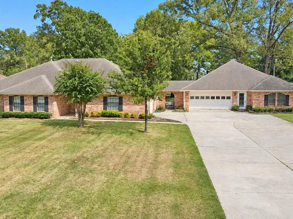 57 Timber Bark Ln, Texarkana, TX 75501