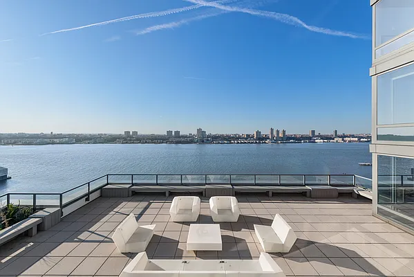 Sold by Nest Seekers International | media 14