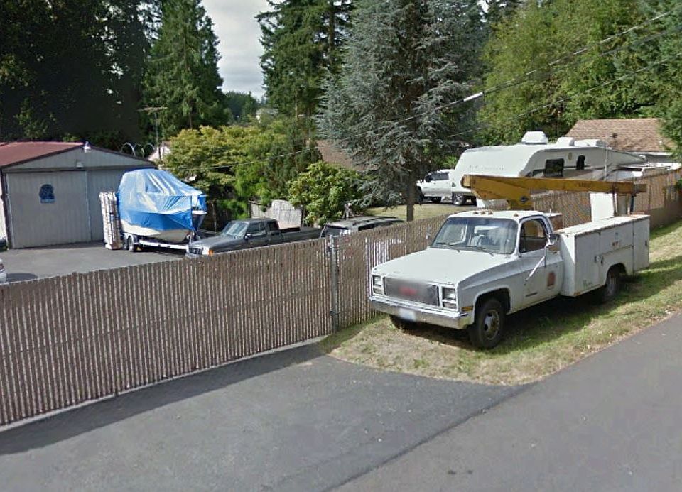 2nd image of 2916 170th St SW