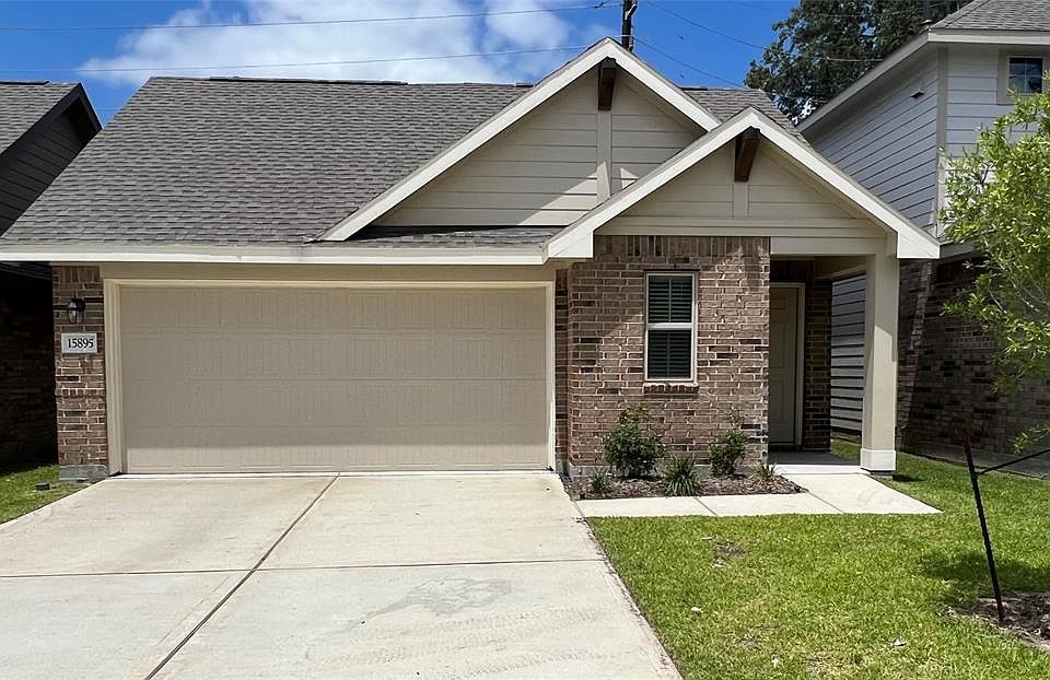1st image of 15895 Menlow Bend Dr
