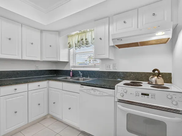 2675 Emory Drive W #C, West Palm Beach, FL 33415