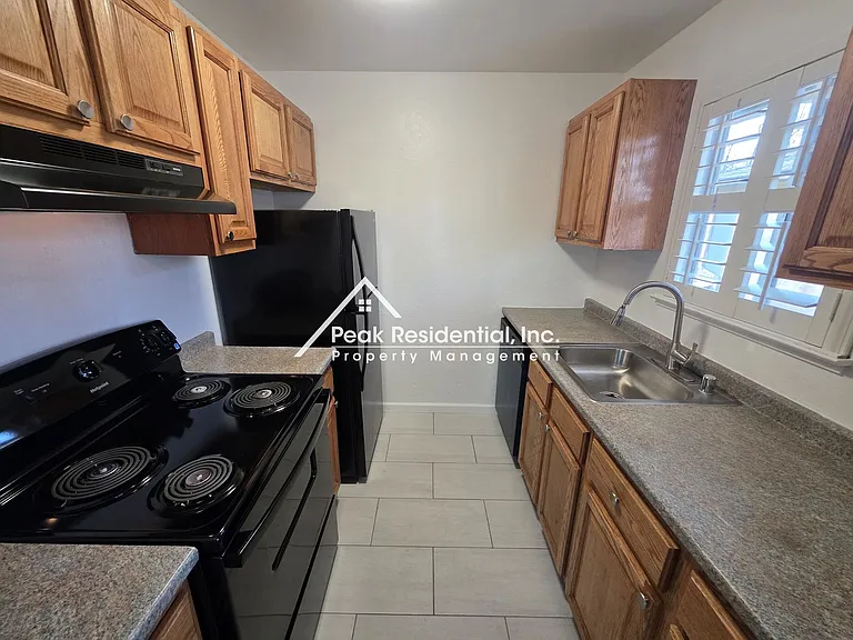 5948 Walerga Rd #4 — Photo 8