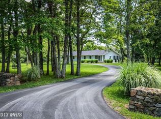17224 Raven Rocks Rd, Bluemont, VA 20135